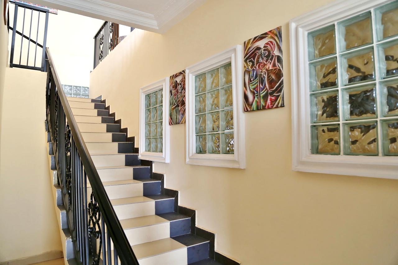 Eden Vale Hotel Ajiringano Kültér fotó