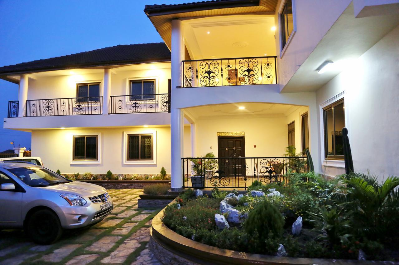 Eden Vale Hotel Ajiringano Kültér fotó