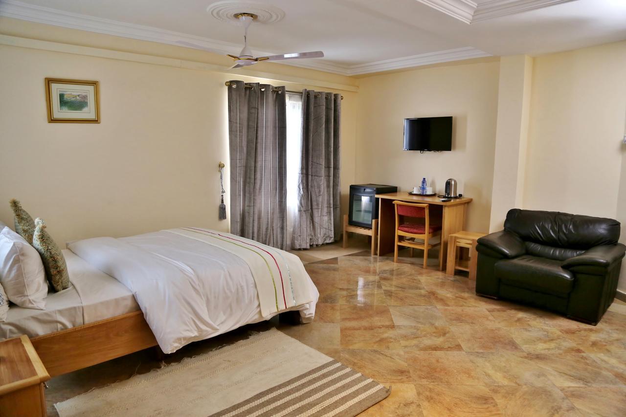Eden Vale Hotel Ajiringano Kültér fotó
