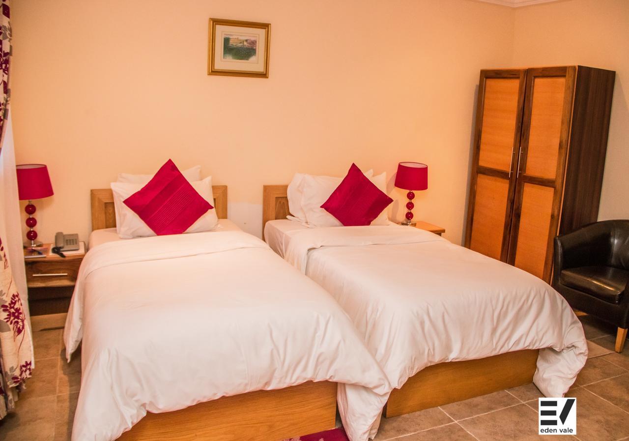 Eden Vale Hotel Ajiringano Kültér fotó