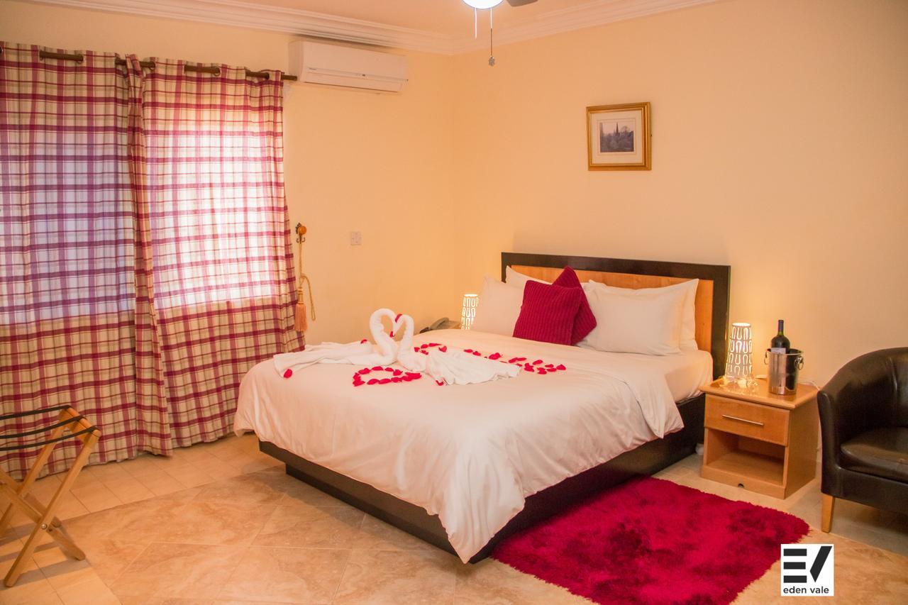 Eden Vale Hotel Ajiringano Kültér fotó