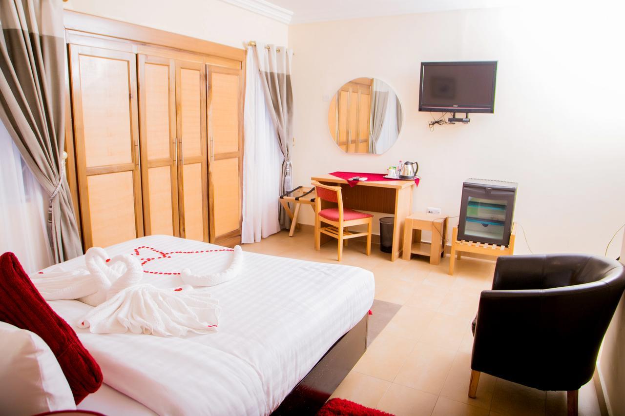 Eden Vale Hotel Ajiringano Kültér fotó
