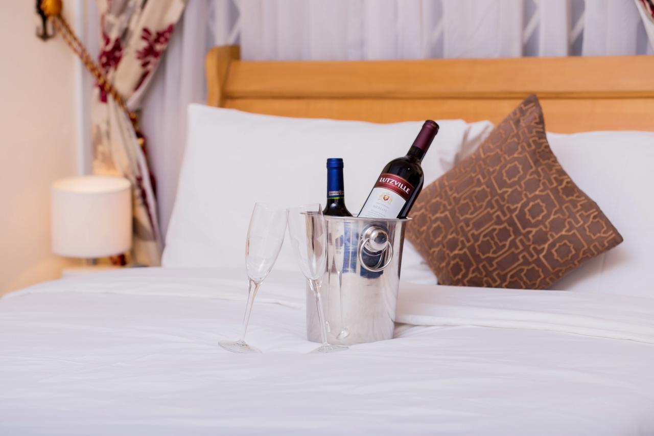 Eden Vale Hotel Ajiringano Kültér fotó