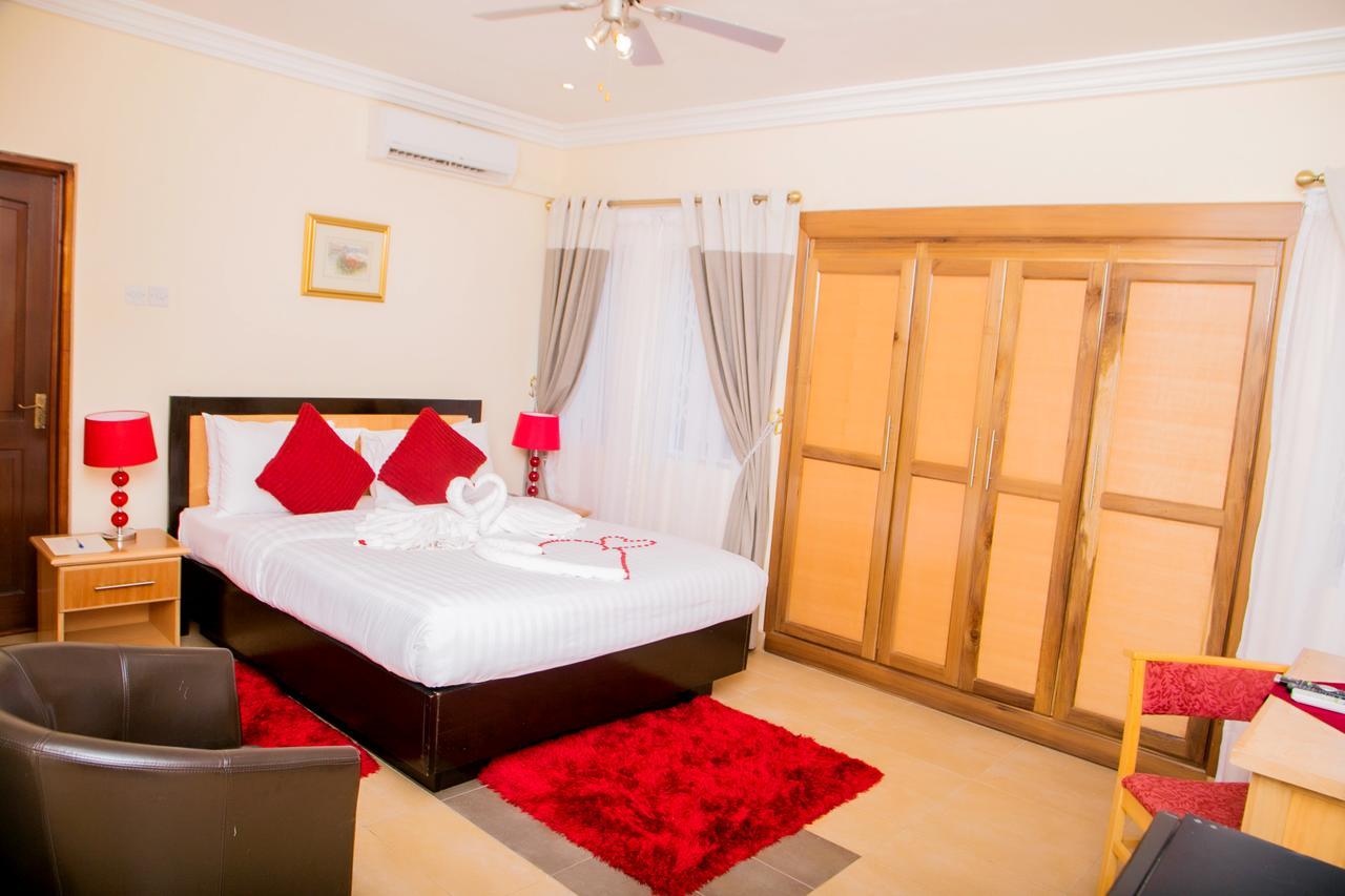 Eden Vale Hotel Ajiringano Kültér fotó