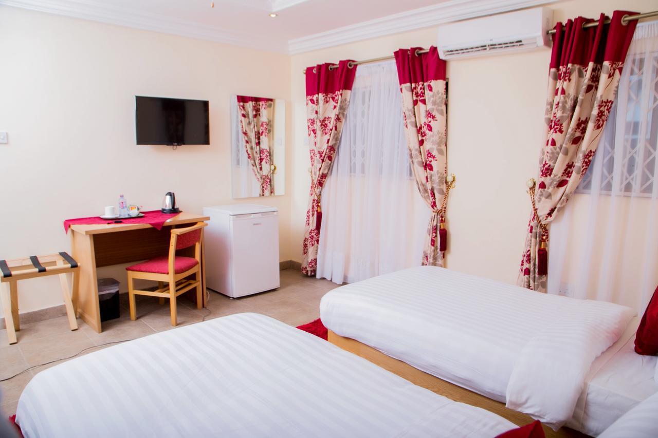 Eden Vale Hotel Ajiringano Kültér fotó