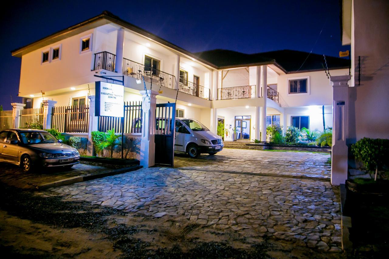 Eden Vale Hotel Ajiringano Kültér fotó