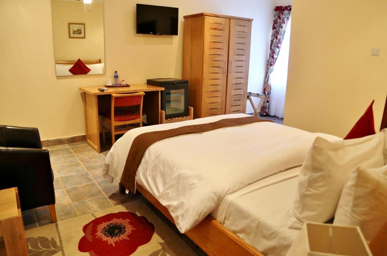 Eden Vale Hotel Ajiringano Kültér fotó